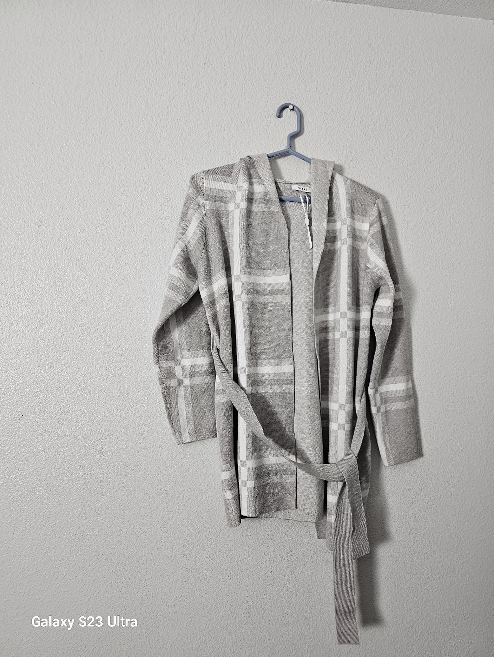 Cozy Hooded Plaid Cardigan - Light Gray & Cream Sz L